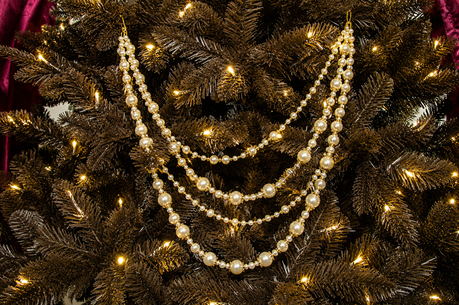 The Pearl Garland