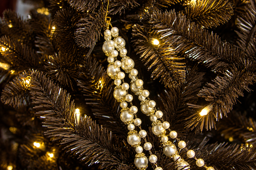 The Pearl Garland