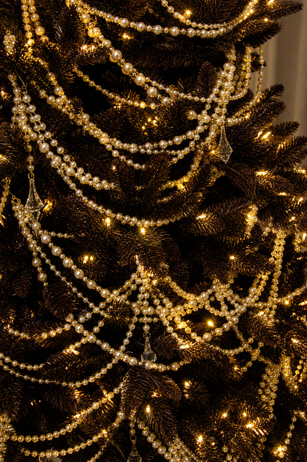 The Pearl Garland