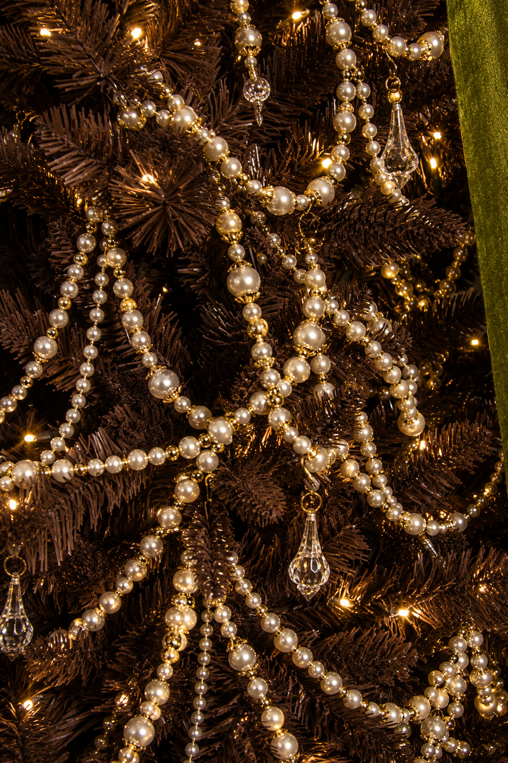 Pearl & Crystal Garland
